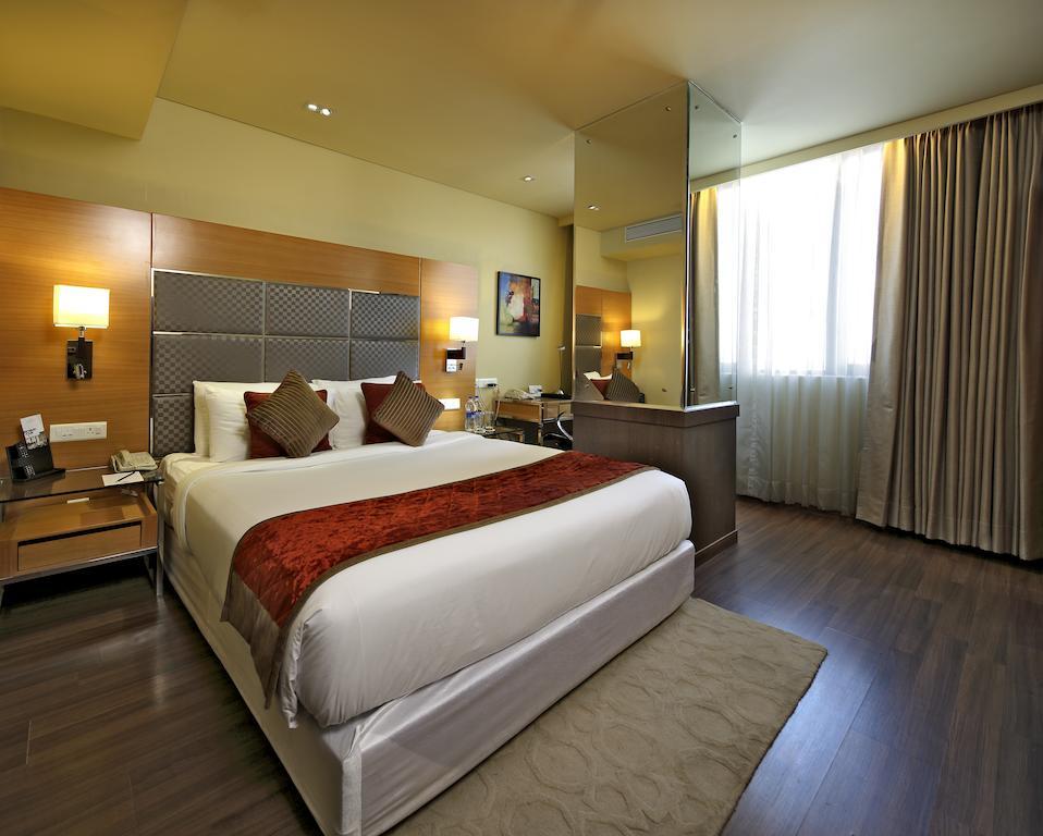 Country Inn Panjim Goa Panaji Buitenkant foto